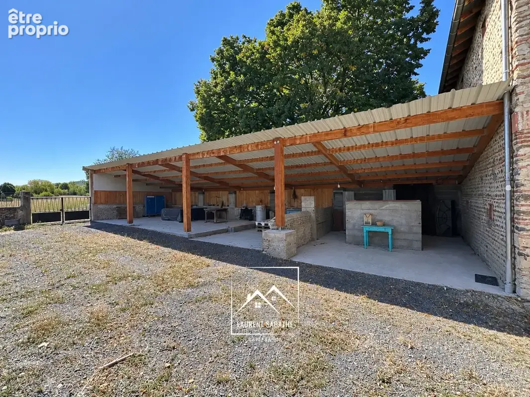 LARREULE (65) – À VENDRE – Maison ancienne rénovée de 192 m² – 4 chambres, dépendances et terrain piscinable de 2 180 m² - photo 21