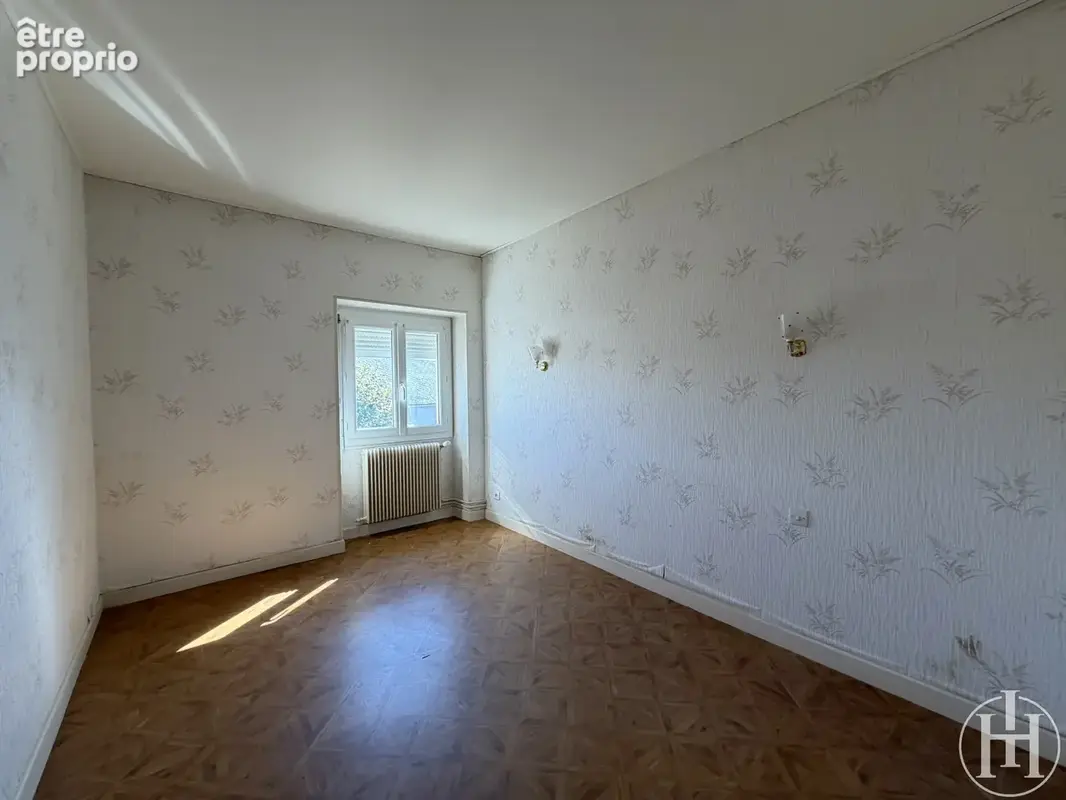 VILLABON   Maison en pierre avec dépendances et atelier. - photo 6