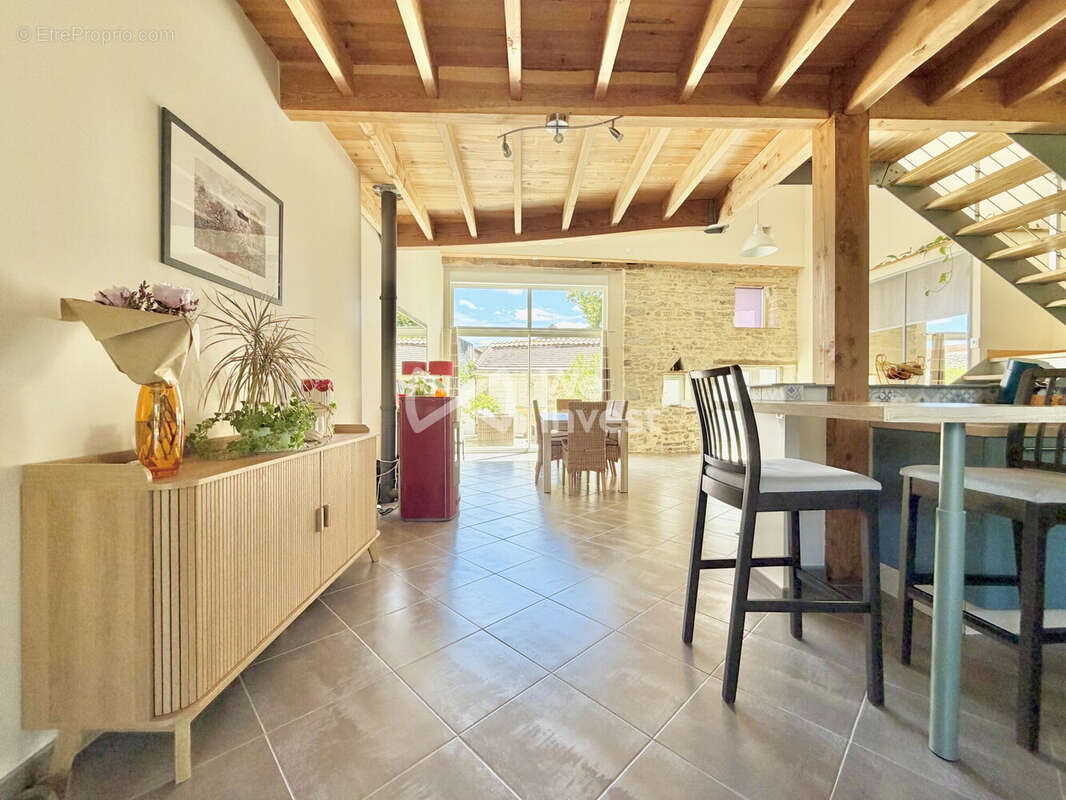 Maison 152 m² à Artonne  - photo 5