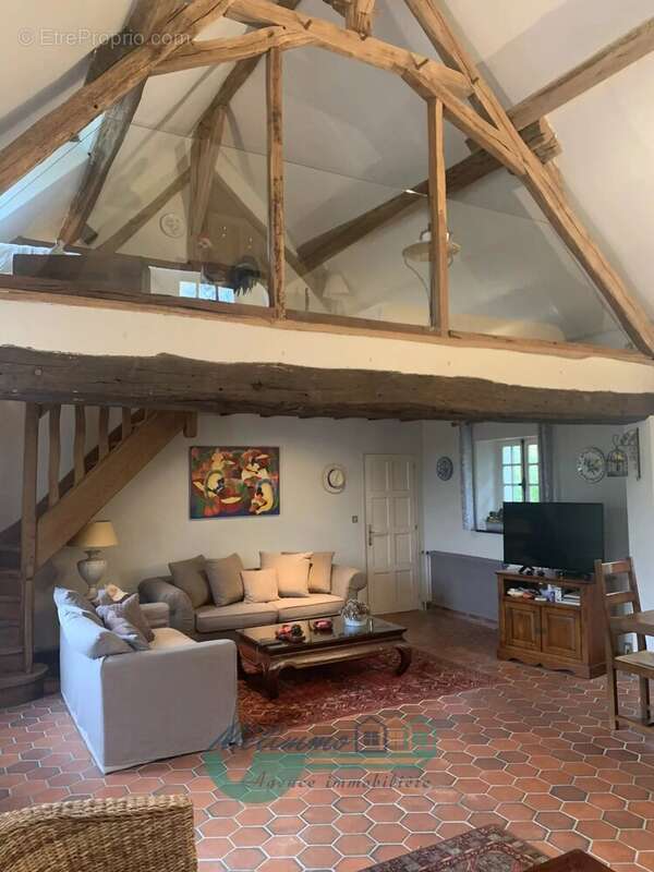 Maison à CHAMPCEVRAIS