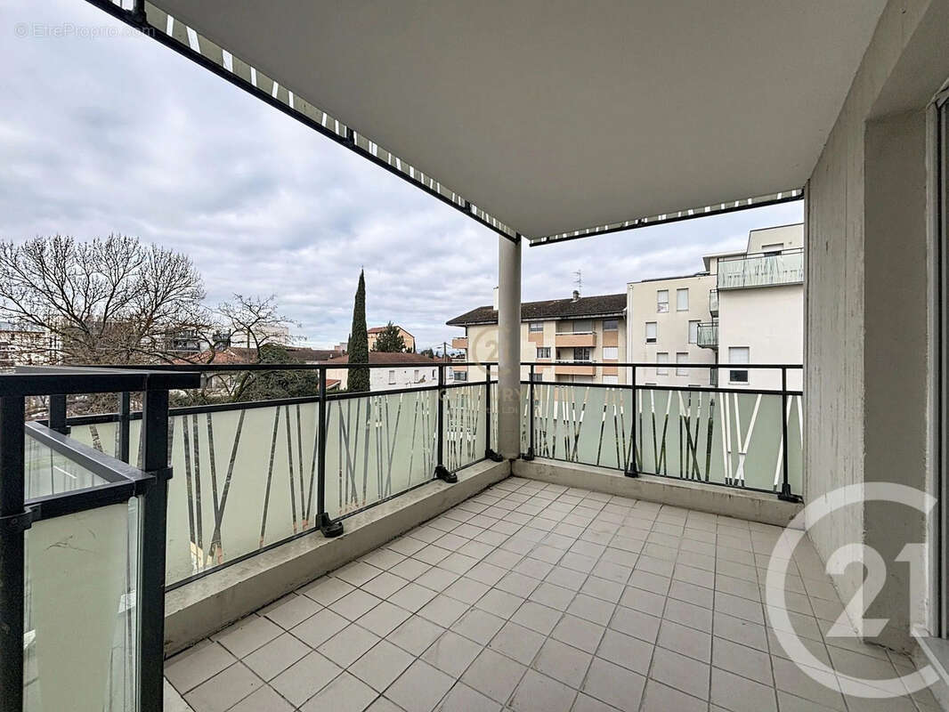 Appartement à DECINES-CHARPIEU