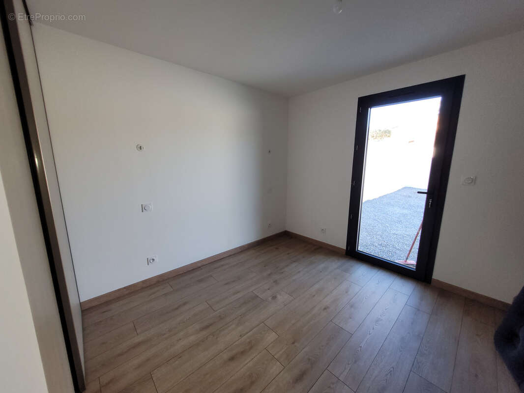 Maison à SALLES-D&#039;AUDE