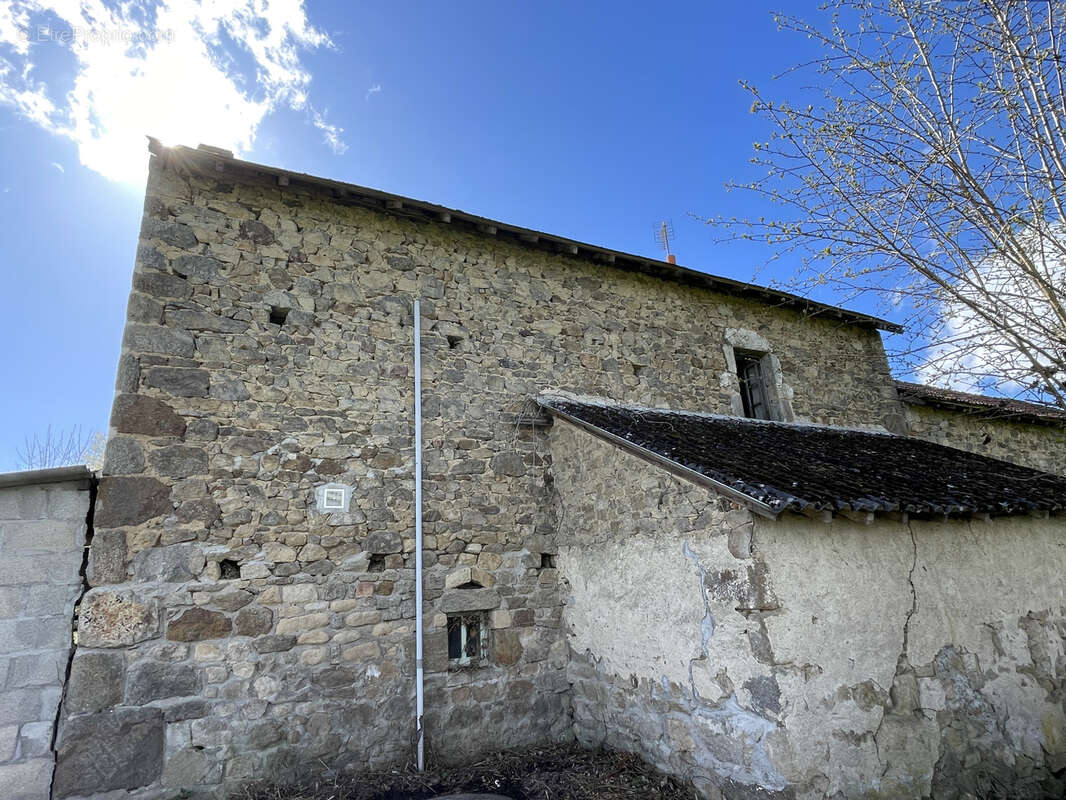 Maison à MARCILLAT-EN-COMBRAILLE