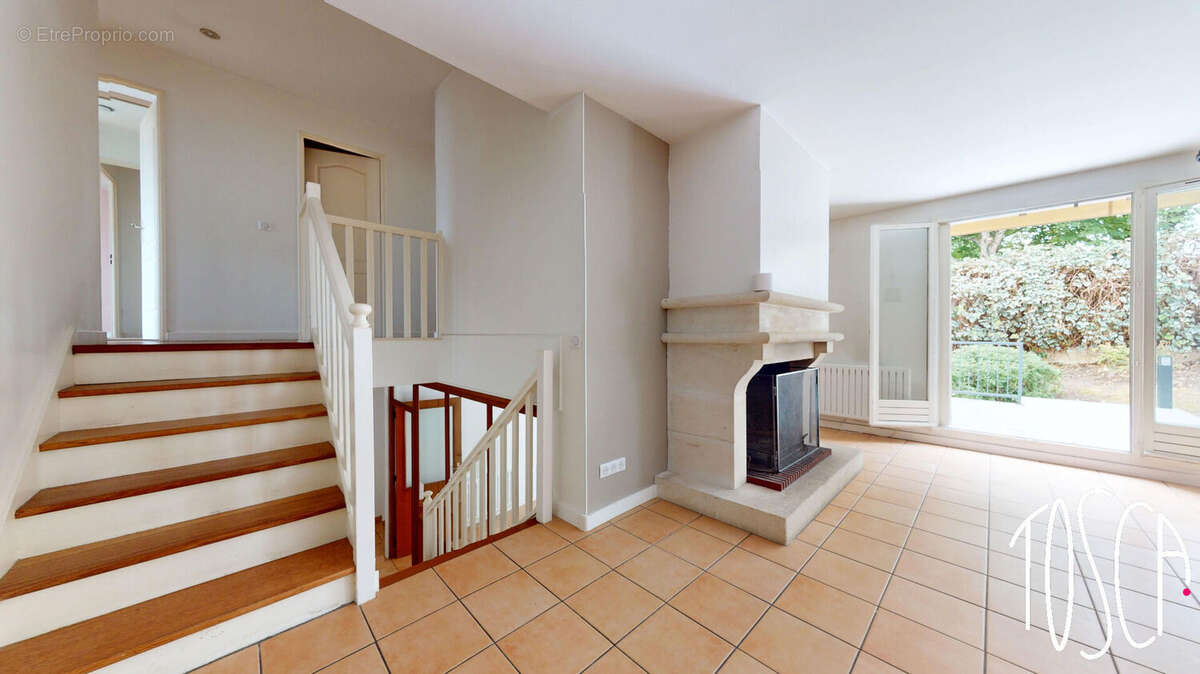 Maison à THIAIS