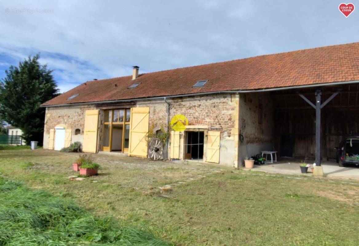 Maison à NERIS-LES-BAINS