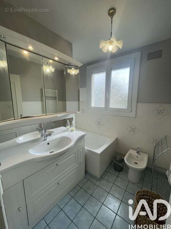 Photo 7 - Maison à COULAINES