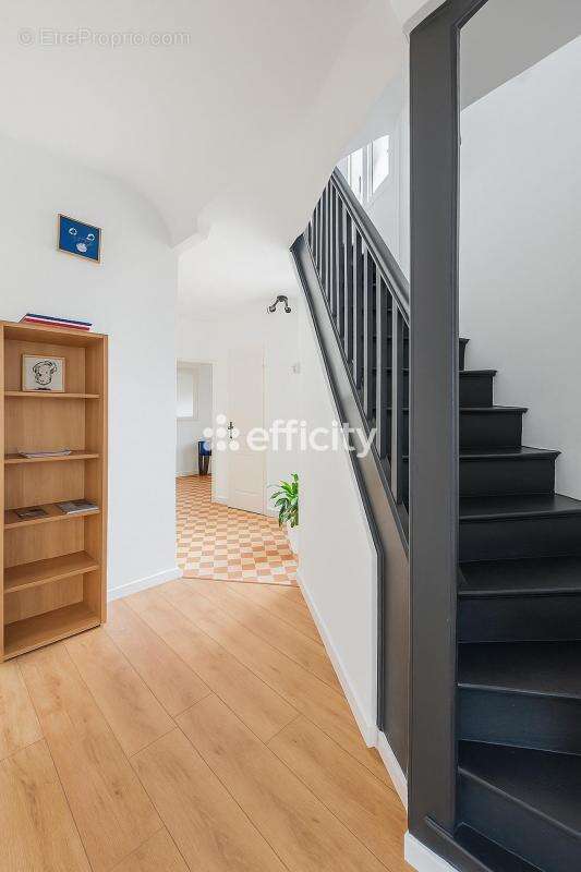 Maison à CHAMPIGNY-LE-SEC