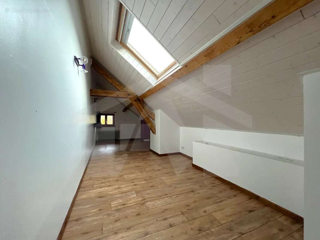 Maison à SAINT-REMY-DE-MAURIENNE