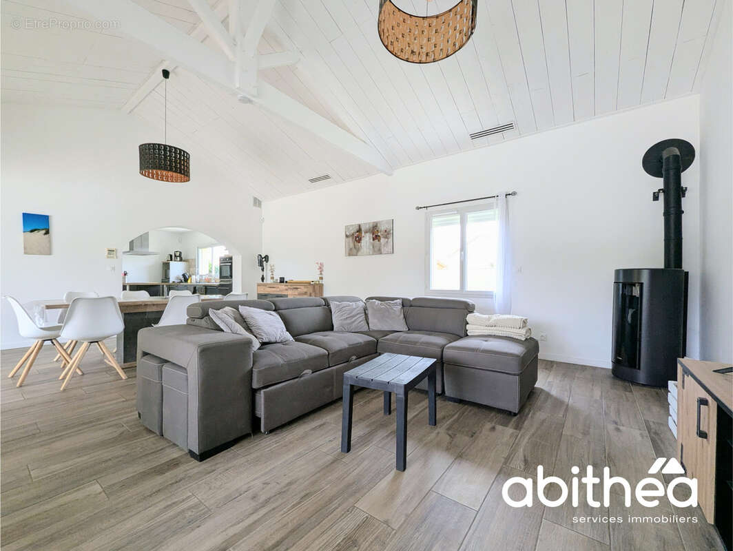 Maison à BOUNIAGUES