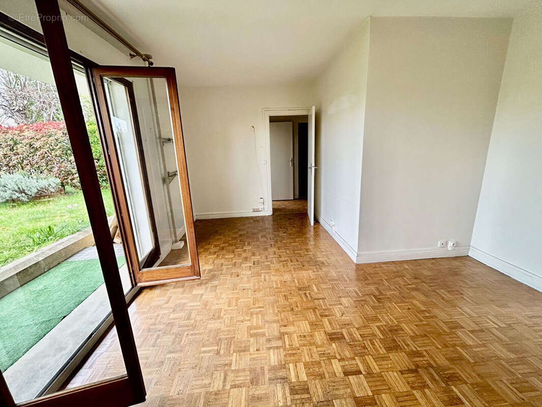 Appartement à NOGENT-SUR-MARNE
