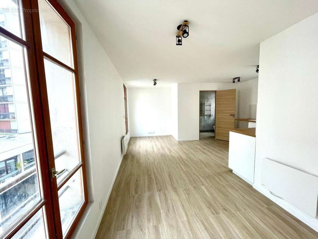 Photo 4 - Appartement à PARIS-20E