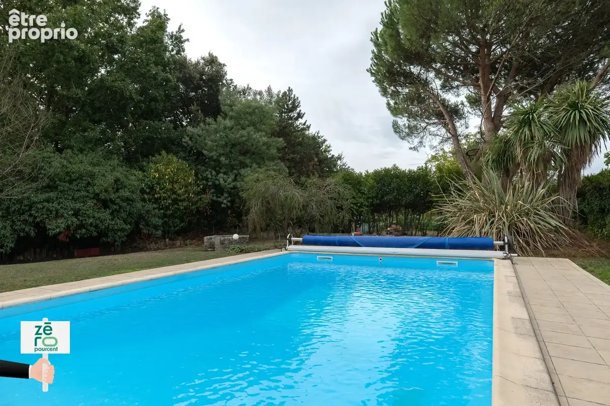 Maison d’architecte avec piscine à Avrillé   124 m2 habitables, sous-sol intégral et parc arboré de plus de 2 - photo 28