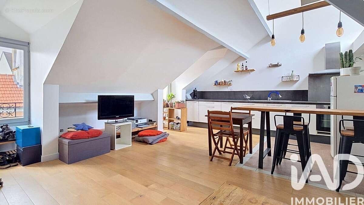 Photo 2 - Appartement à RUEIL-MALMAISON