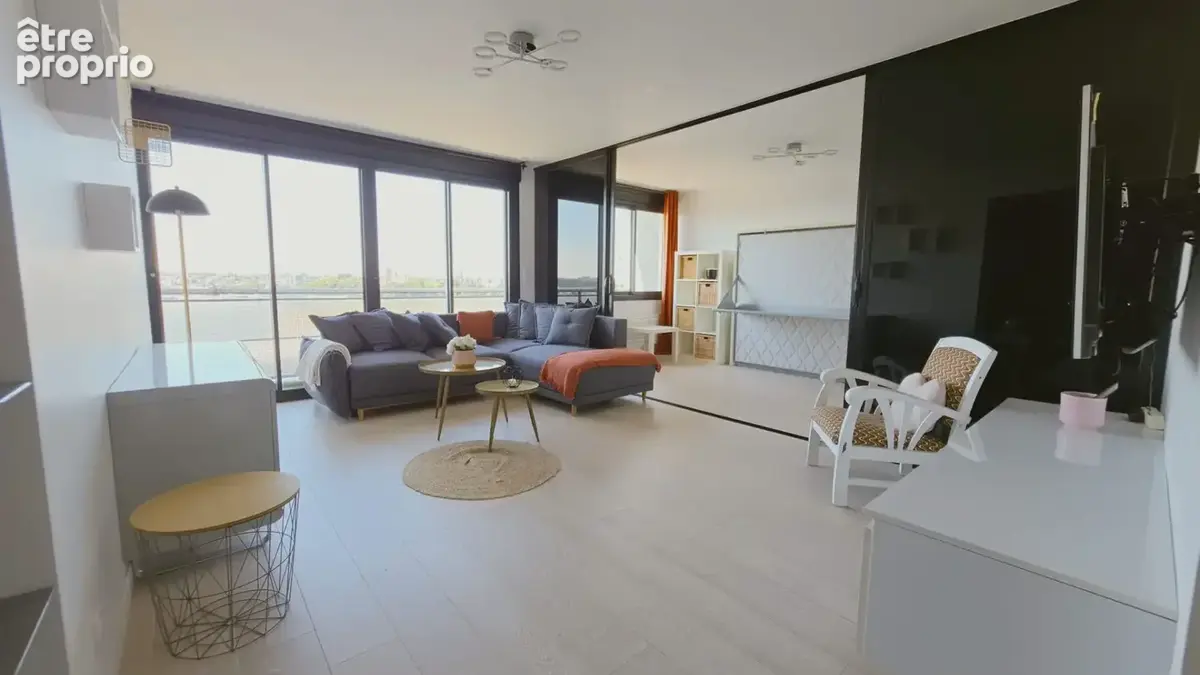 Rennes Aristide Briand - Thabor - Élégant T3 lumineux avec balcon, garage et vue dégagée - photo 2