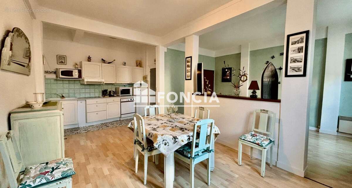 Les sables d'olonne - centre plage - vue latérale mer - appartement t3 avec 2 balcons - photo 5