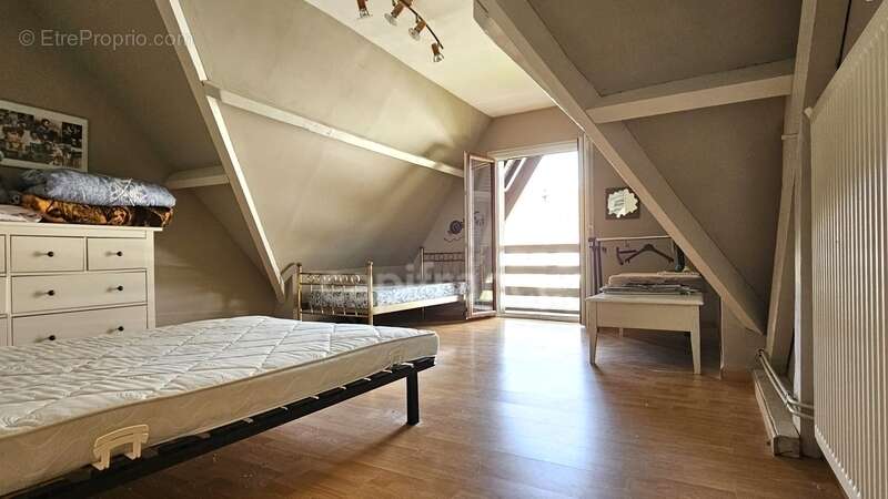 Maison à OLLAINVILLE