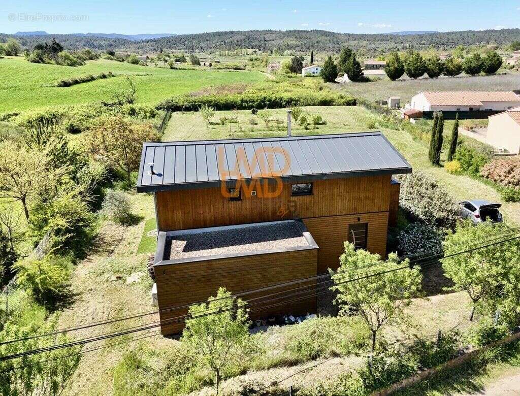 Maison à TAVERNES