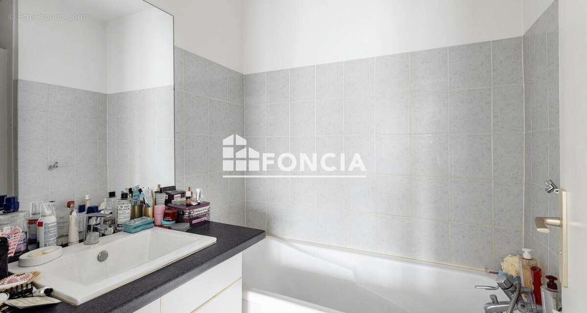 Appartement à LA MADELEINE