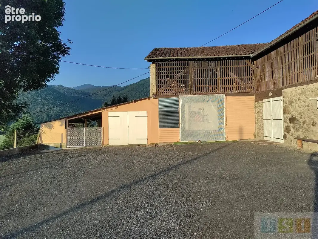 Fermette de 140 m² habitables environ sur terrain de 5058 m² - photo 2