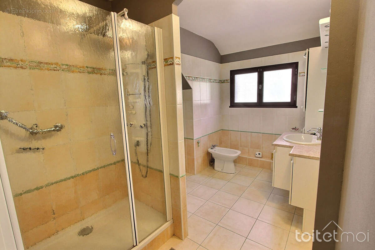 Maison à CERNAY-LA-VILLE