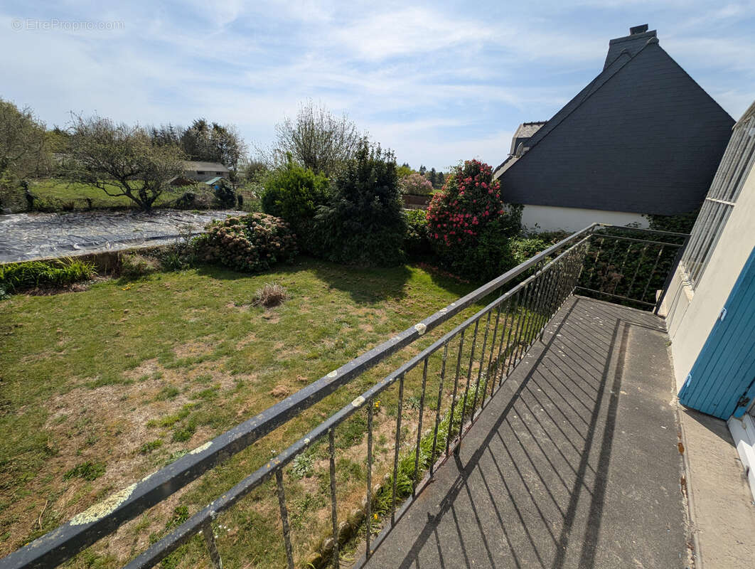 Maison à CLEGUER