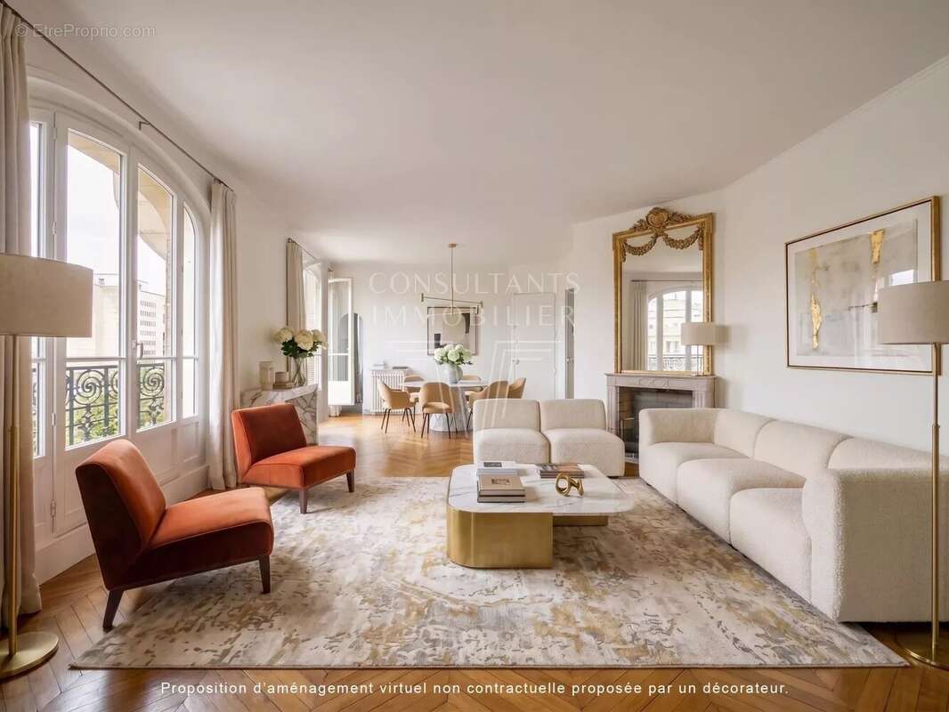 Appartement à PARIS-16E