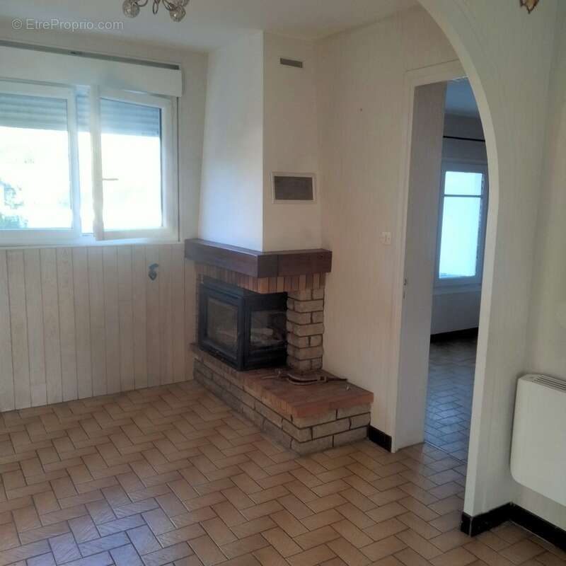 Maison à BOURCEFRANC-LE-CHAPUS