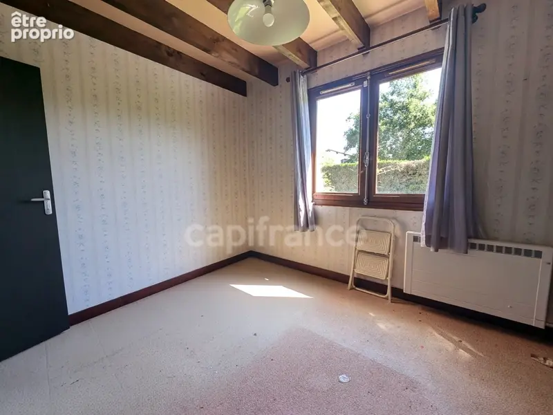 Maison à vendre 7 pièces LEOGNAN (33) - Garage - Piscine - 5 chambres - 2 SdB - photo 8