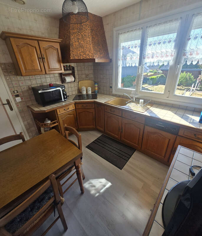 Pavillon très bon état sur sous sol indépendant, 2ch, 565m2 de terrain - photo 10
