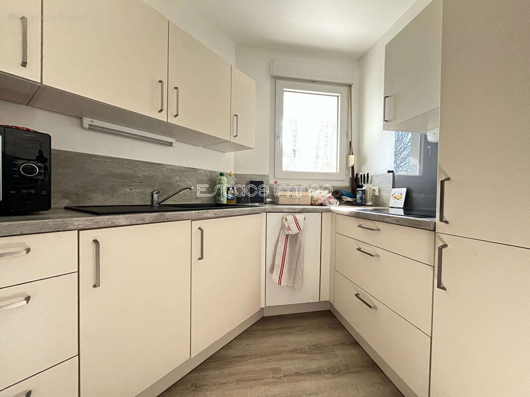 Appartement à MONT-SAINT-AIGNAN