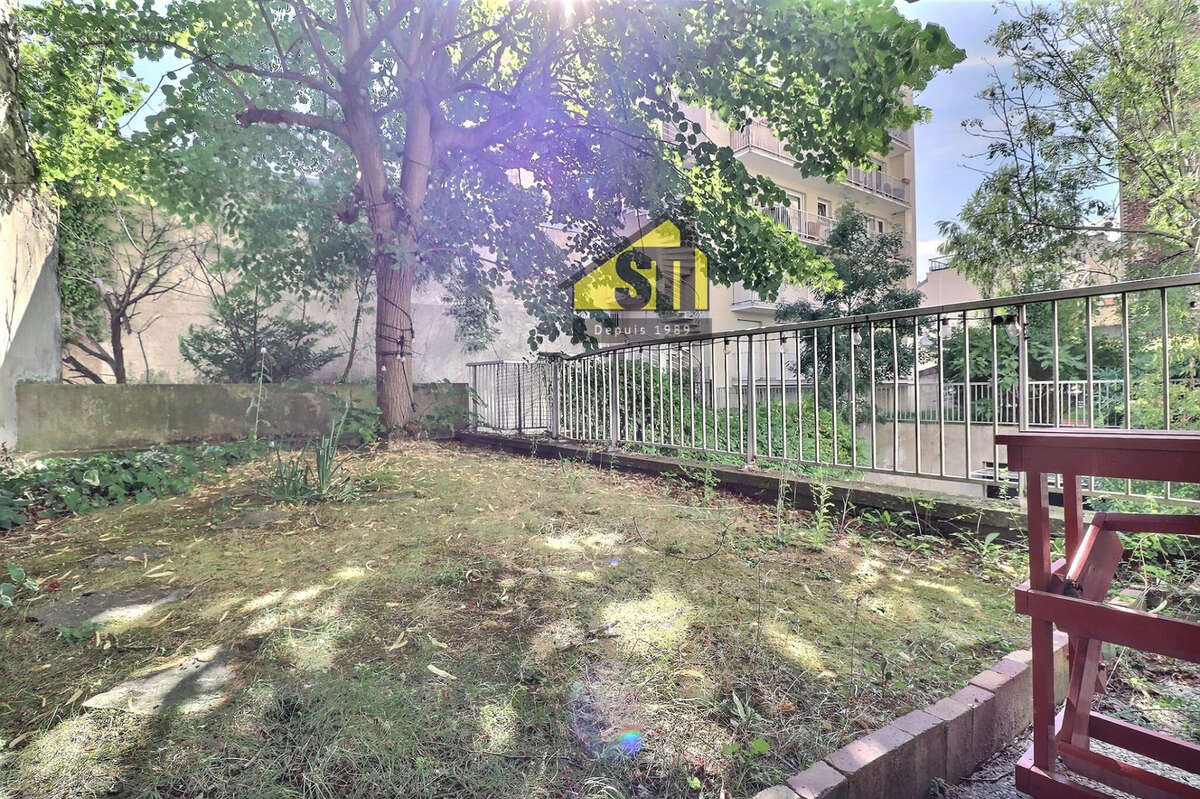Appartement à PARIS-14E