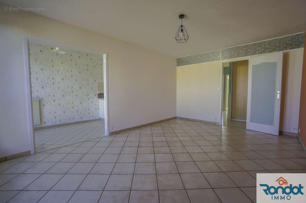 Appartement à LONGVIC