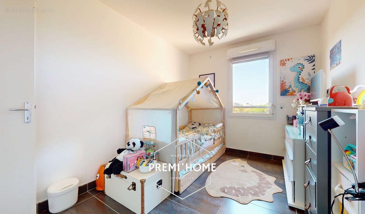 Appartement à MARSEILLE-8E