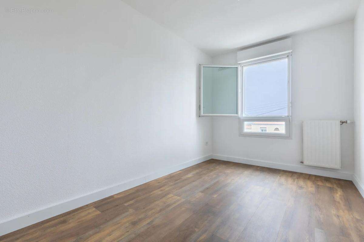 Appartement à SAINT-SEBASTIEN-SUR-LOIRE