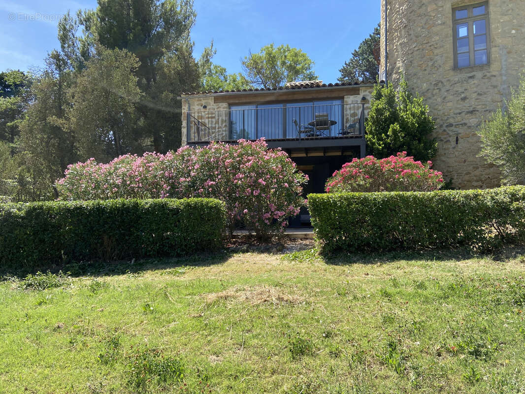 Maison à COURTHEZON