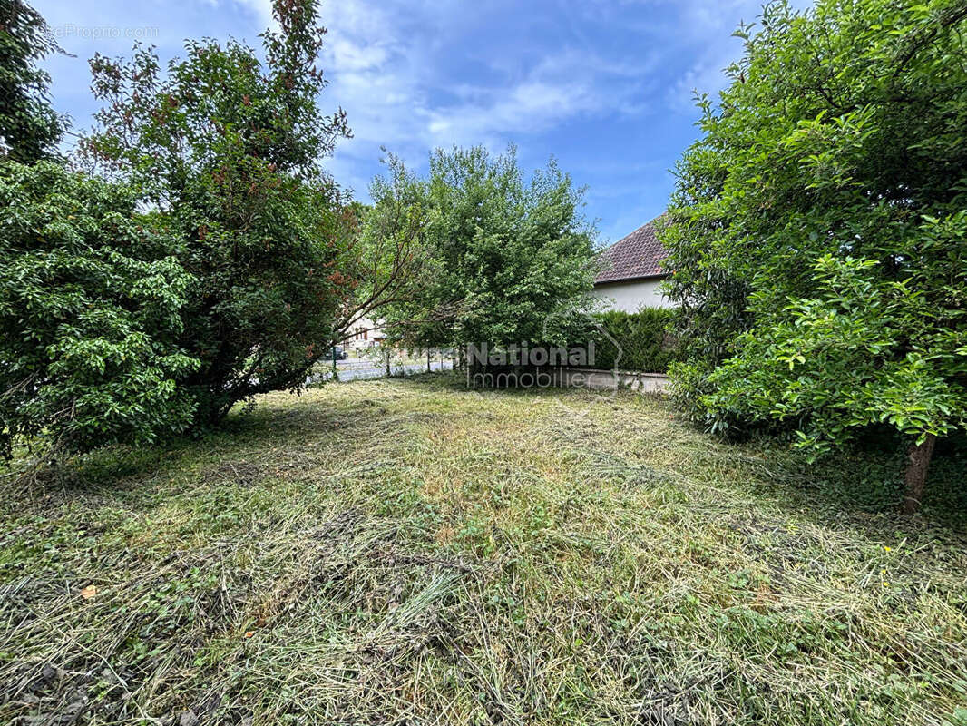 Maison à VIC-SUR-AISNE