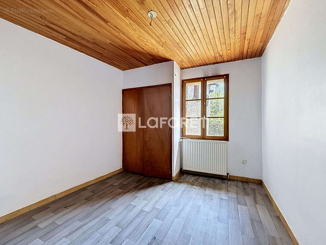 Appartement à POLIGNAC