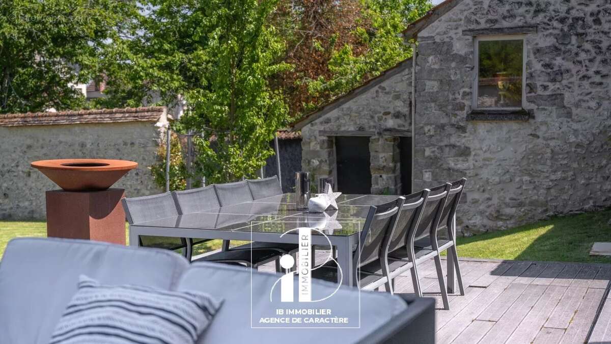 Maison à MORET-SUR-LOING