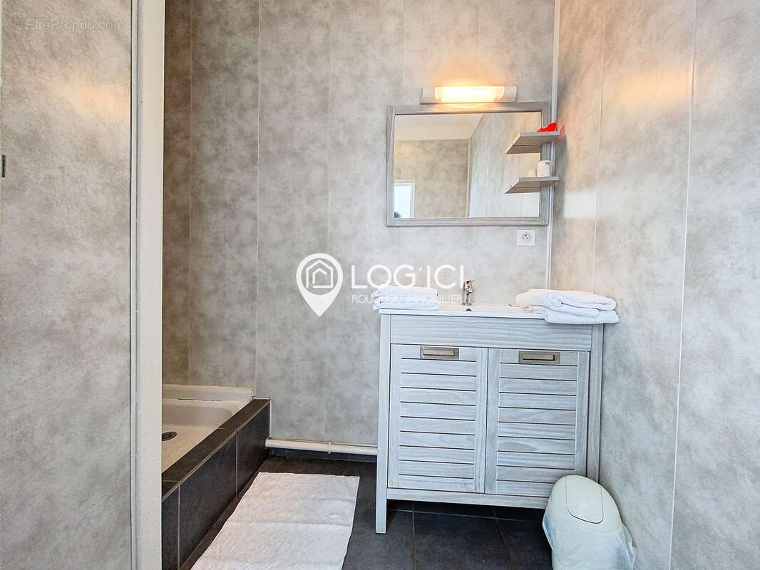 Commerce à SEVIGNACQ