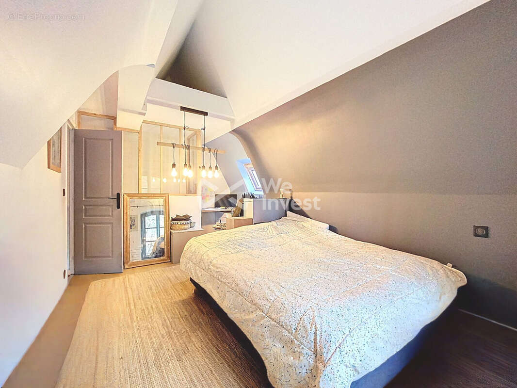 Chambre 1 étage - Maison à NOGENT-SUR-MARNE