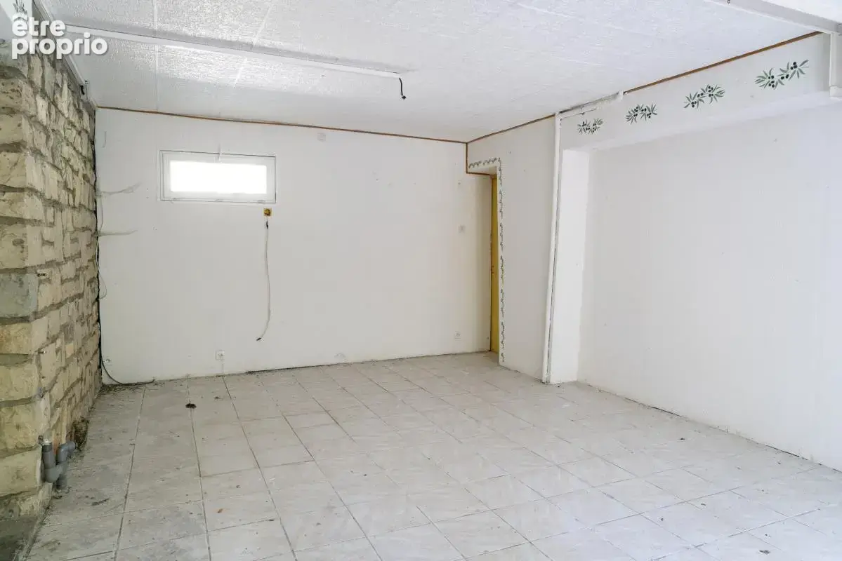 4 maisons - 427 m² -Château-Arnoux-Saint-Auban (04) - photo 2