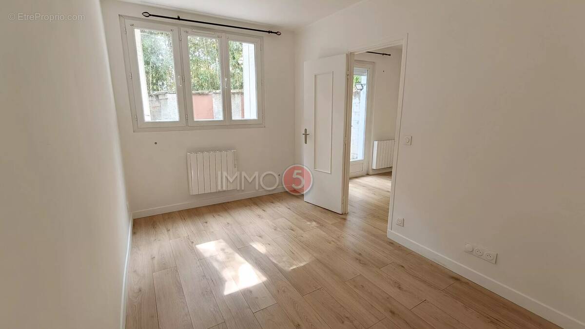 Appartement à LE RAINCY