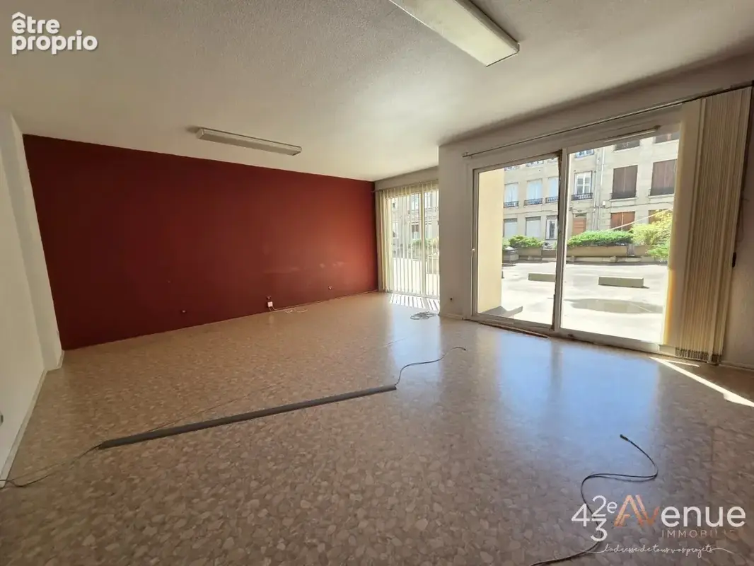 Commerce 76 m² à vendre à Saint-Etienne (42000) - photo 2