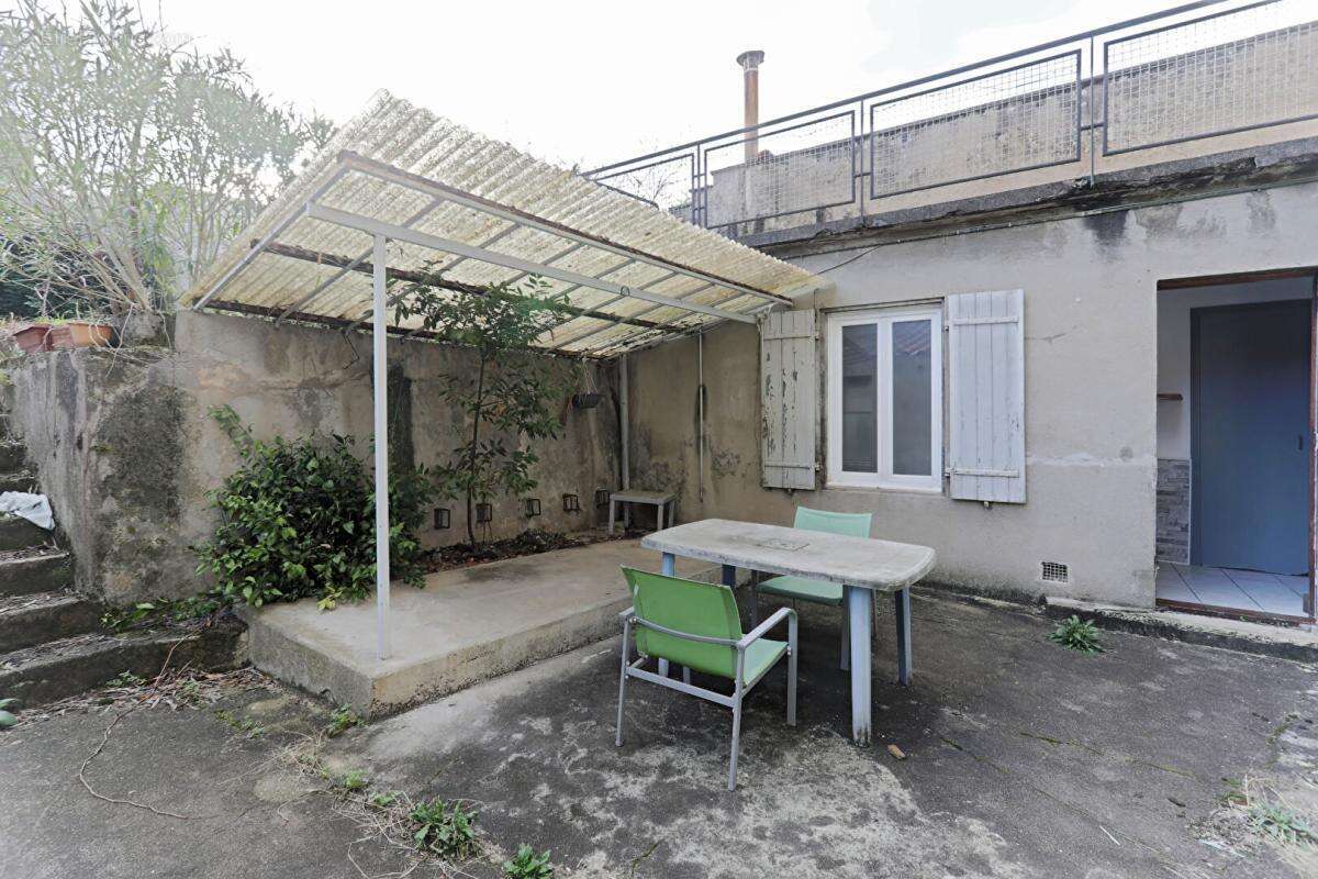 IMMEUBLE 600 m2  avec 6 appartements, un garage, un  jardinet et  3 dépendances  MAZAMET - photo 16