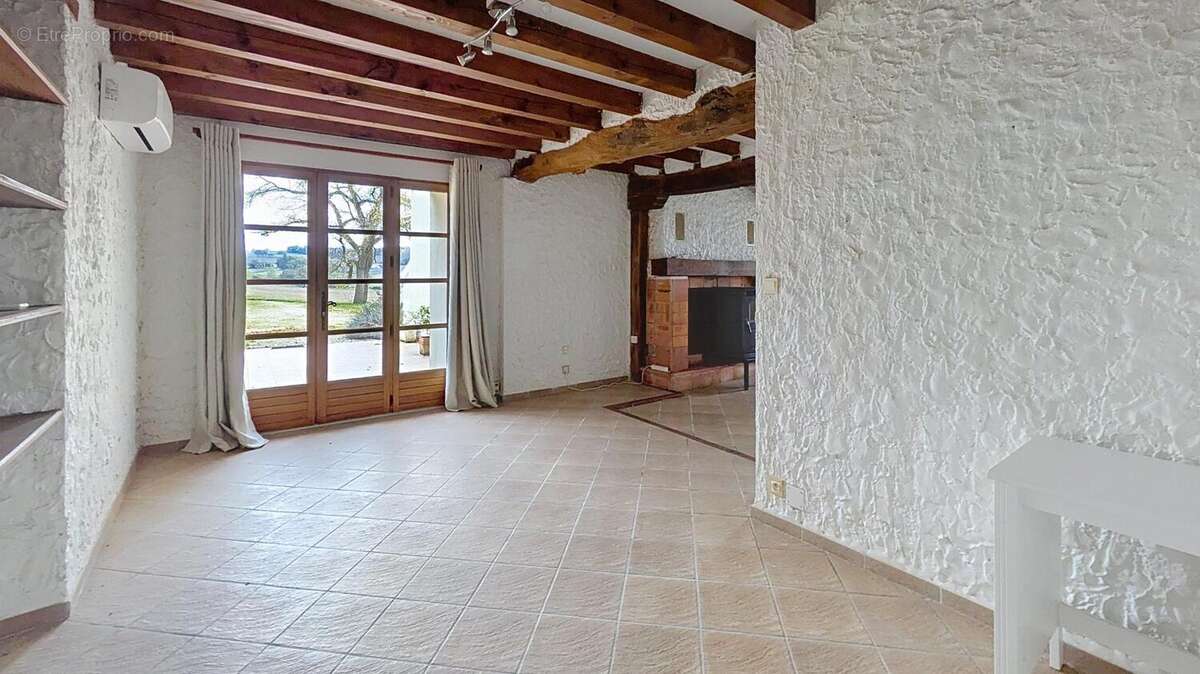 Maison 168 m² à Calignac  - photo 7