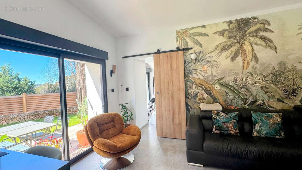 Appartement à LE THOLONET