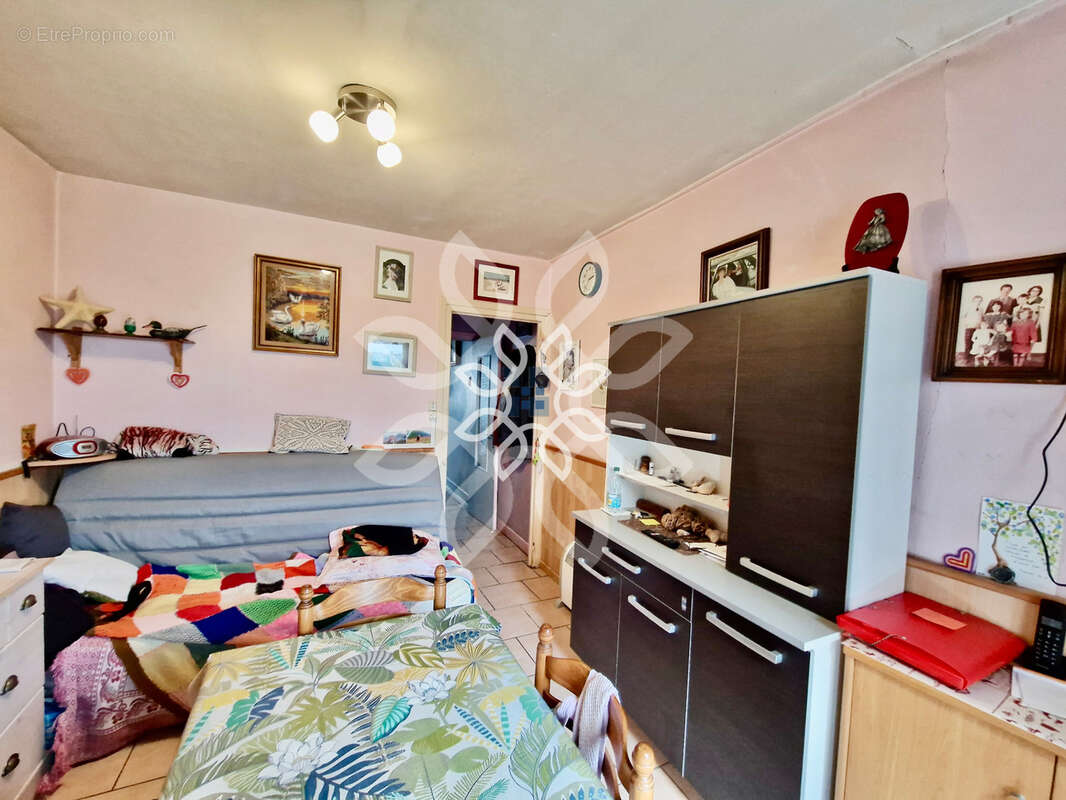 Maison de bourg avec terrain - photo 5