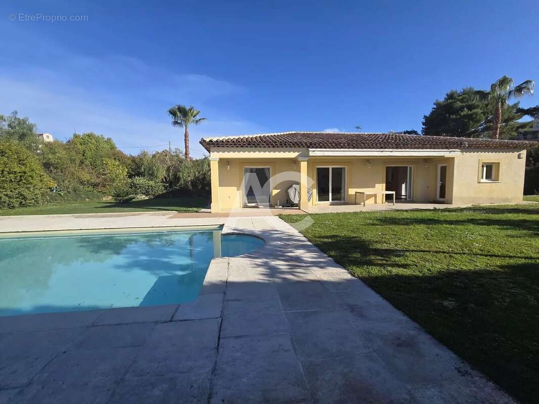 Maison à ANTIBES