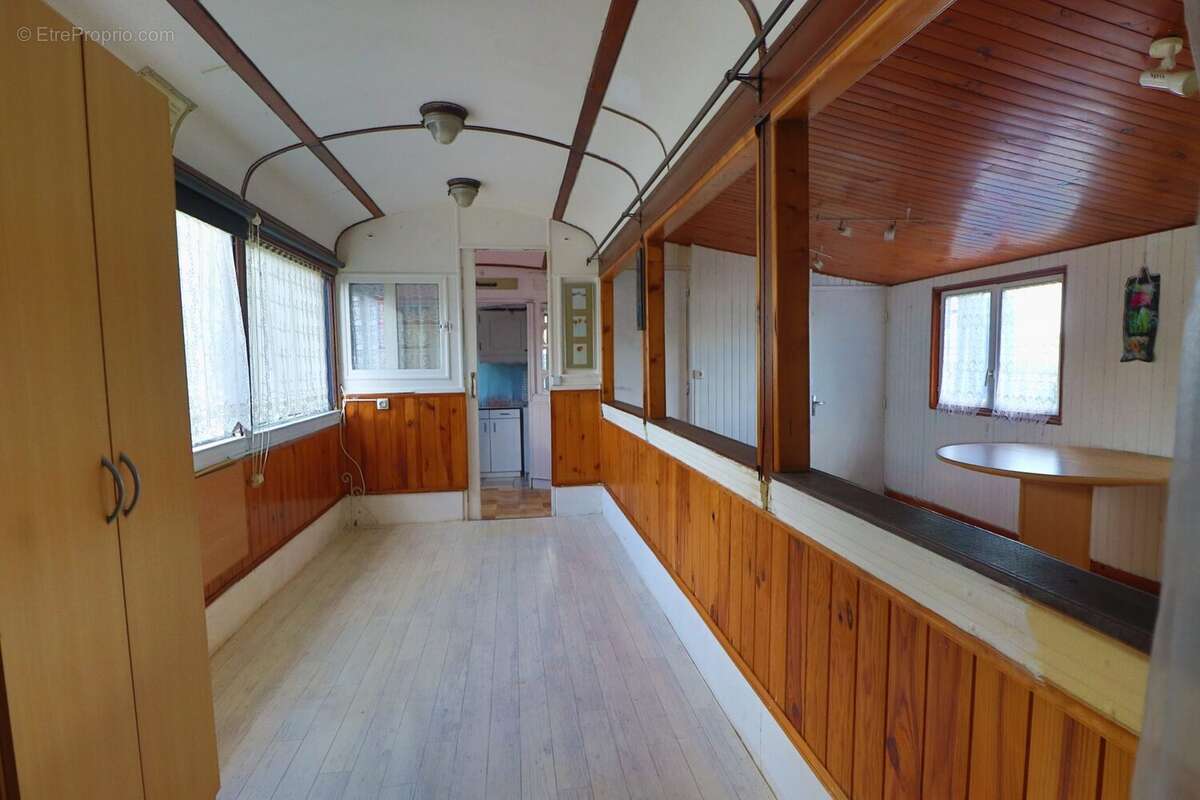 Appartement à LECHATELET