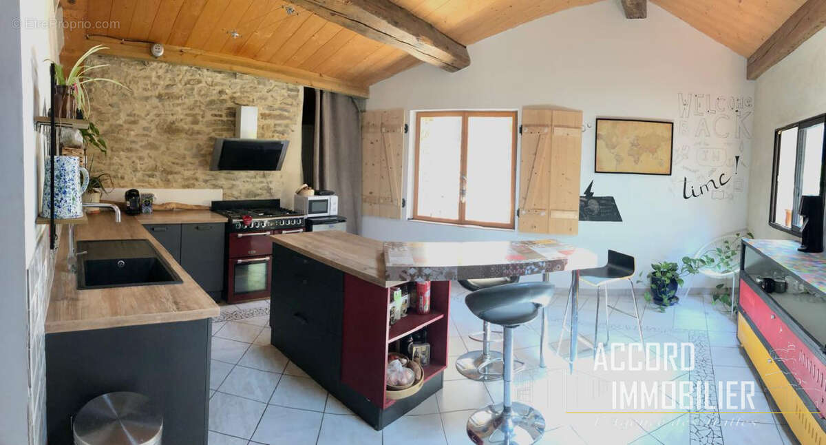 Maison à LA LIVINIERE